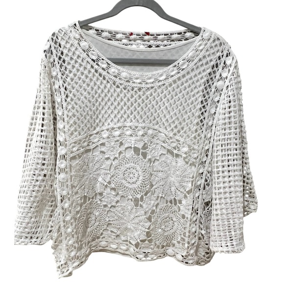 Tops - Bohemian Crochet Top Blouse  White Bat Wing Sleeves SZ M EUC